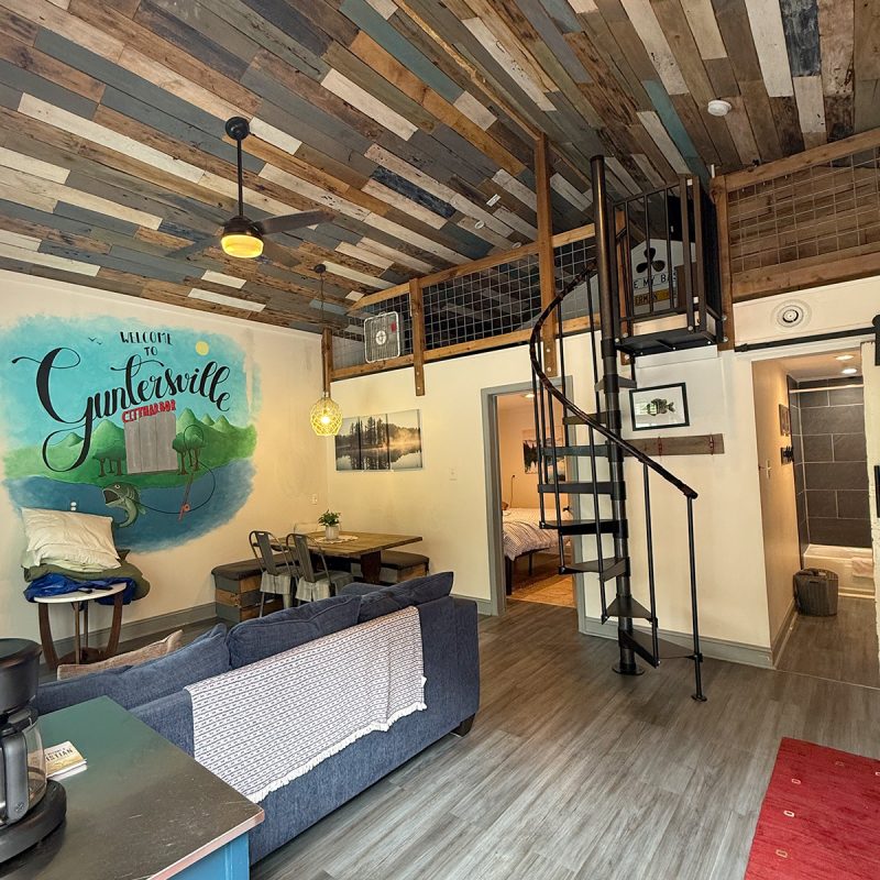 bakers-loft-guntersville-house-airbnb-fishing-rental-2